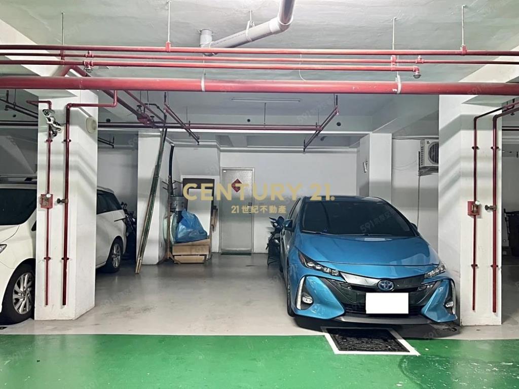 青埔高鐵四房雙車美別墅