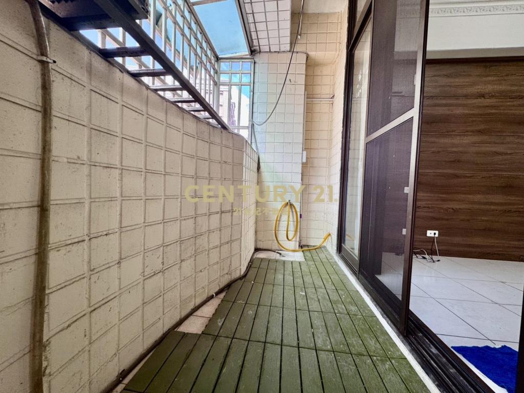 新農街商圈優質三房車