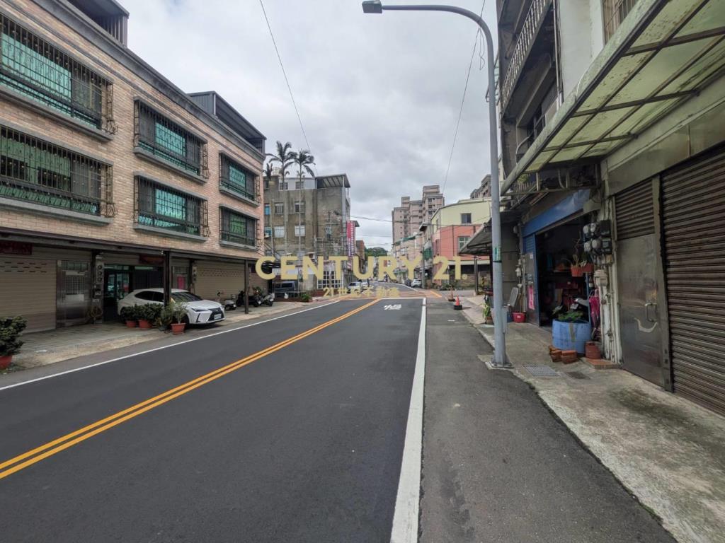 近市區交流道大面寬建地