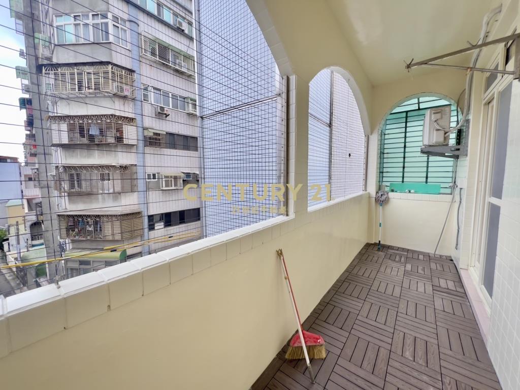 內壢後站學區整新三房 