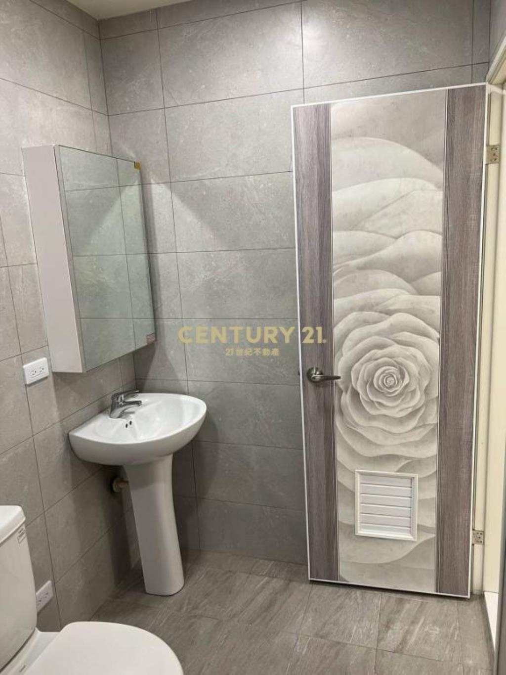 古華飯店旁整新美透天