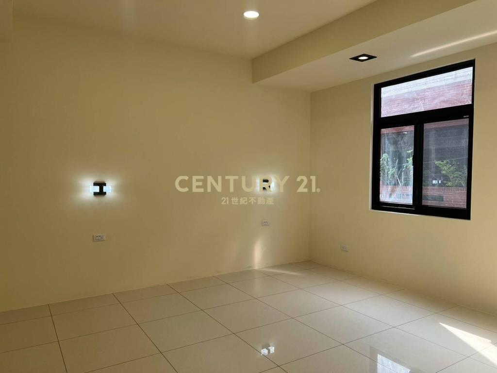 古華飯店旁整新美透天