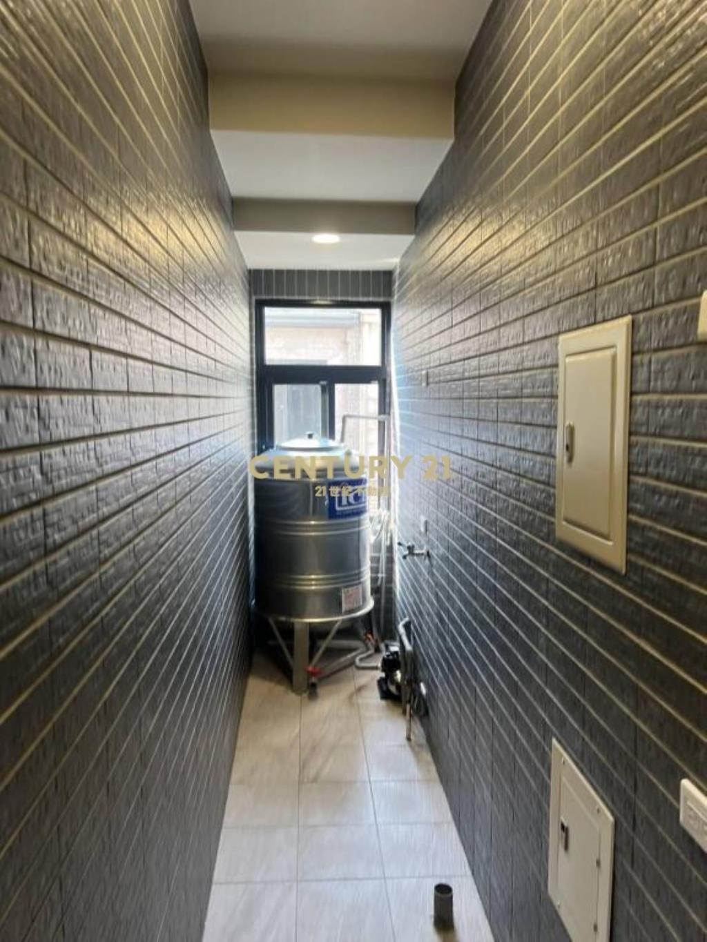 古華飯店旁整新美透天