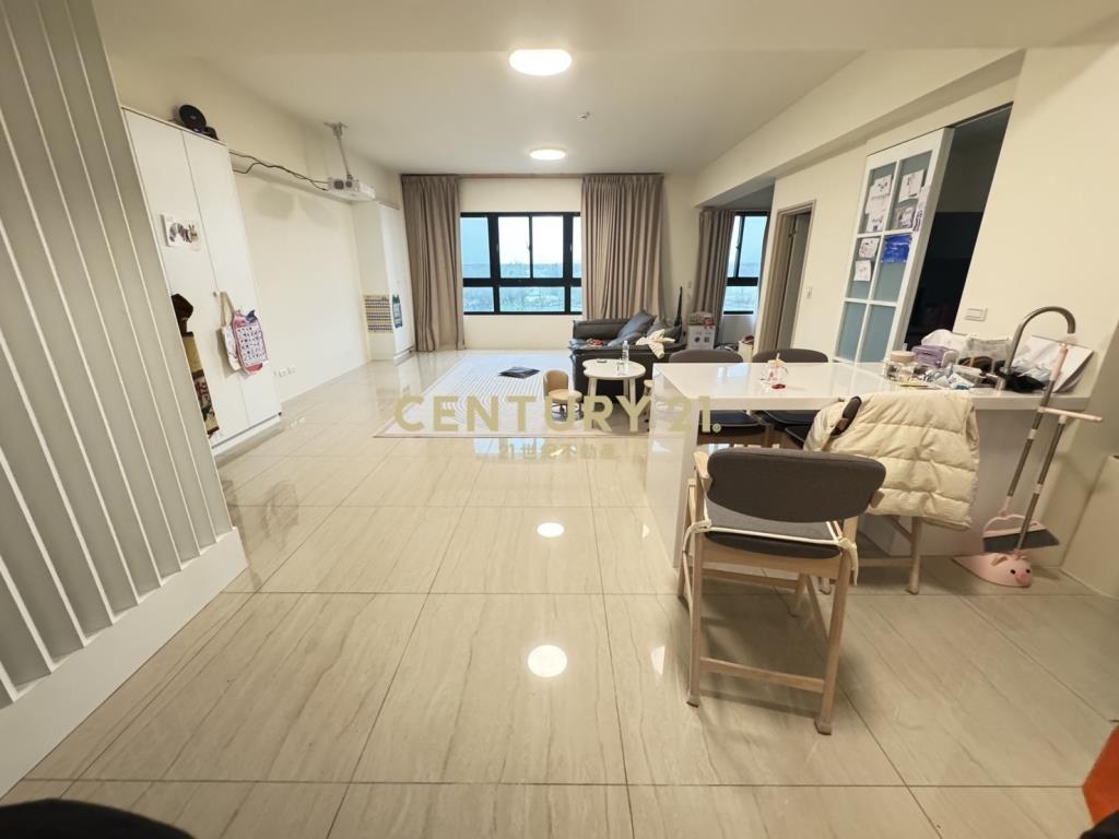 緊鄰青埔A19捷運3+1房車