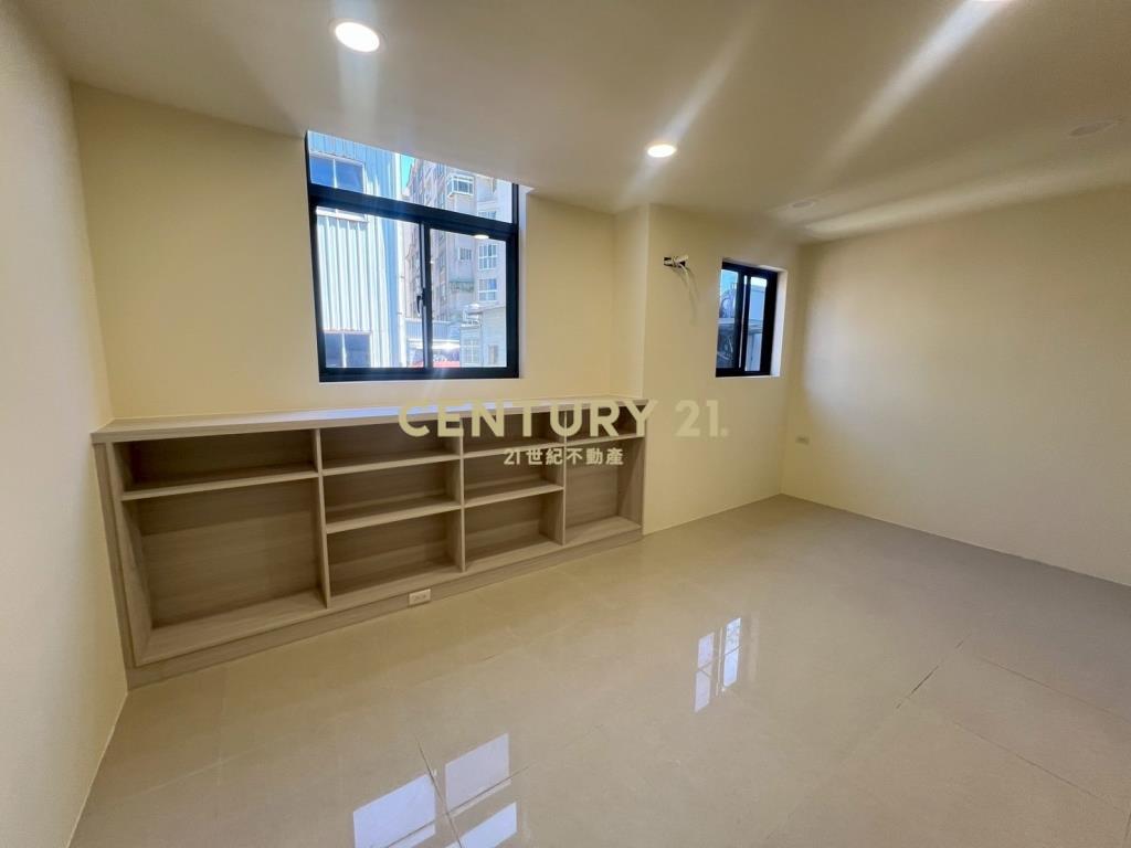 內壢後站近中正國小孝親房透天