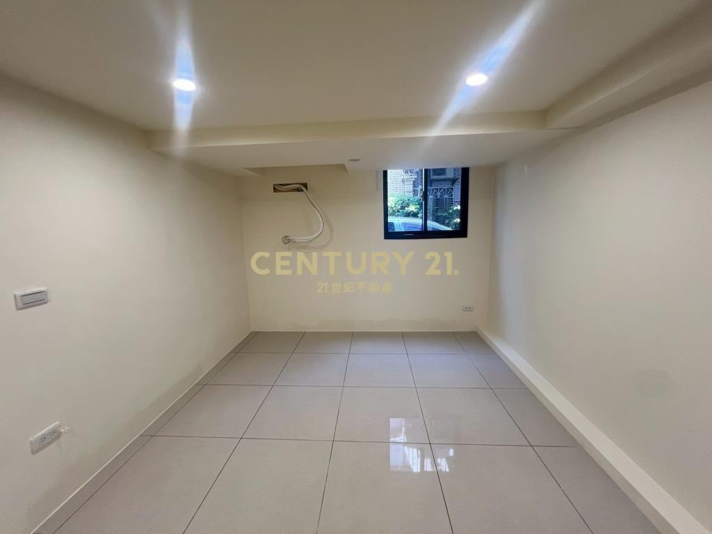 內壢後站近中正國小孝親房透天