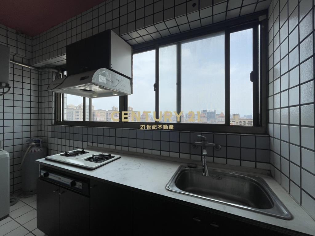 中壢後火車站套房