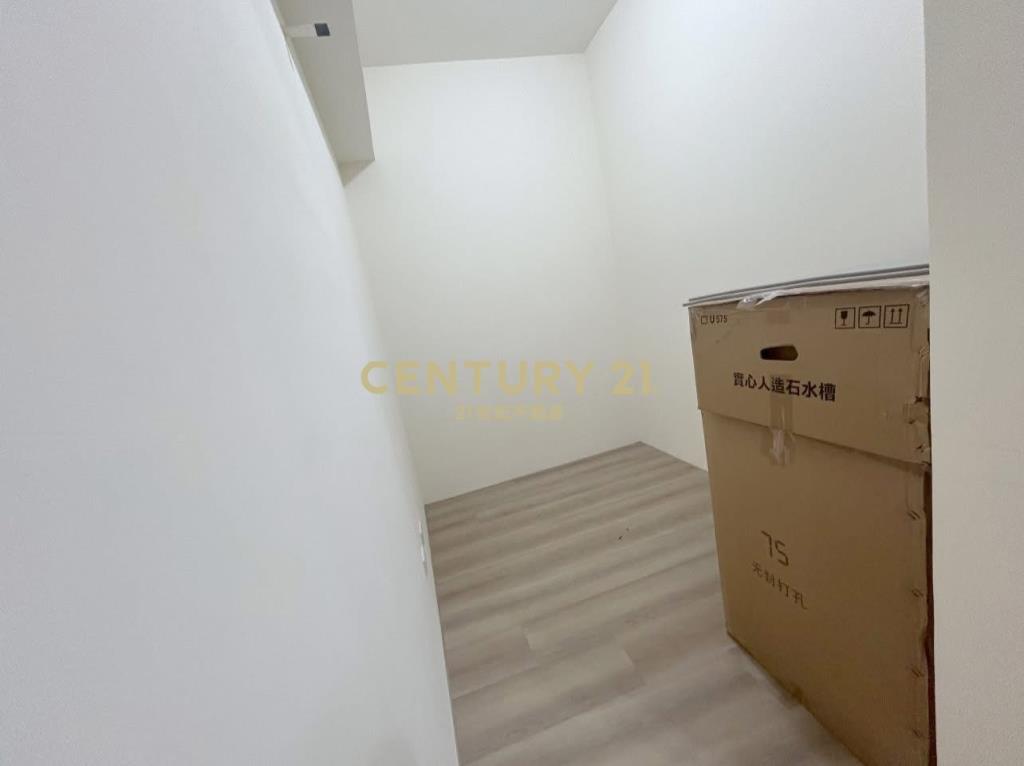 A17宜誠賦2+1房含車管