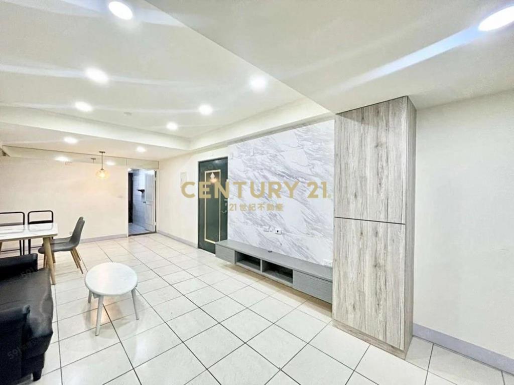 中平商圈中泰宏園三房車