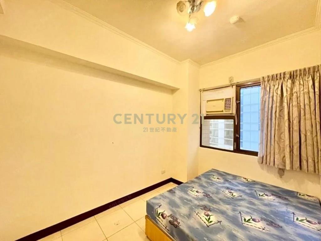 中平商圈中泰宏園三房車