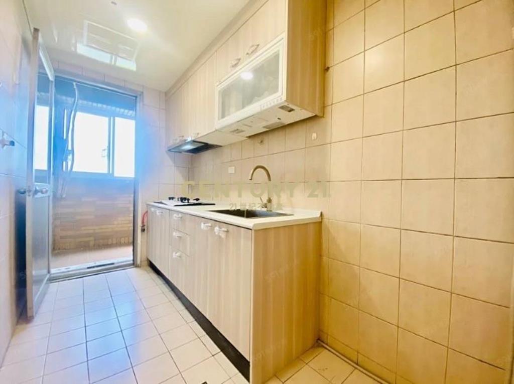 龍安商圈全新三房+車位