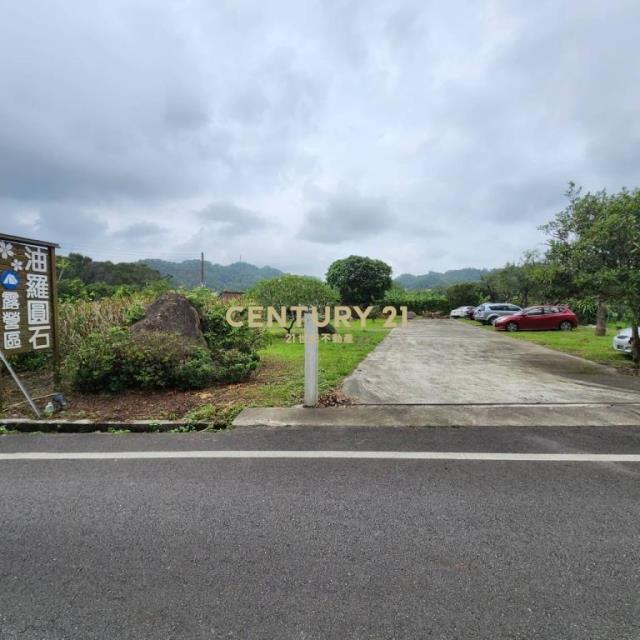 油羅原石露營區農建地