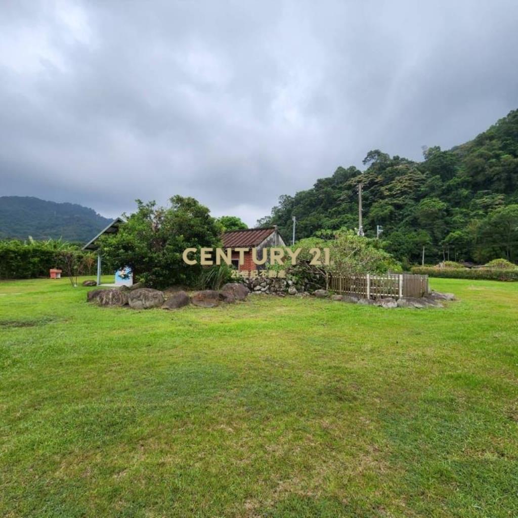 油羅原石露營區農建地