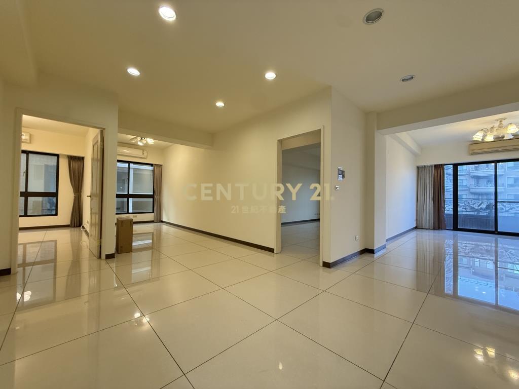 城市的遠見大三房車