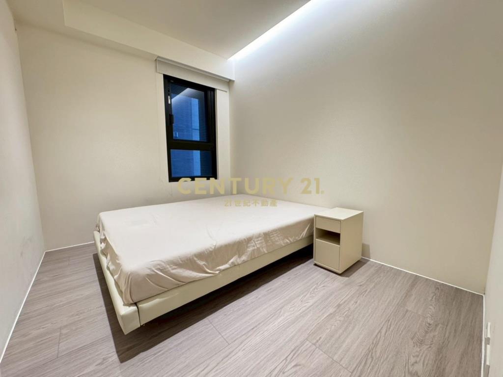 A18美裝站前新銳兩房車