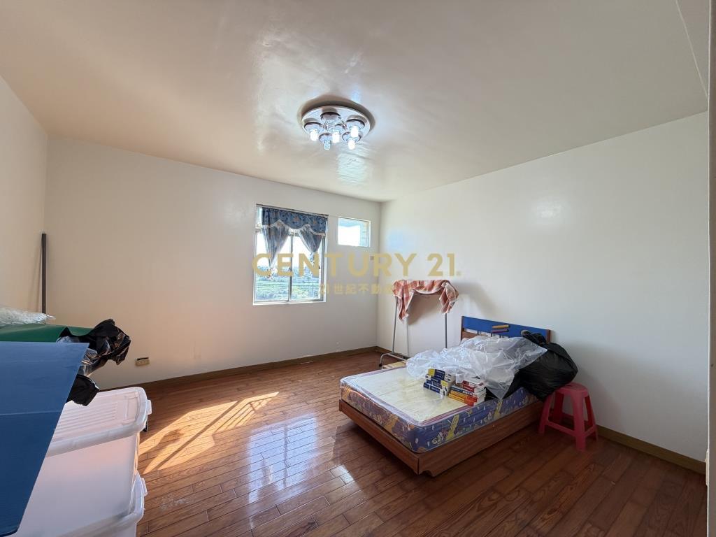 新屋福九路超值五房透天