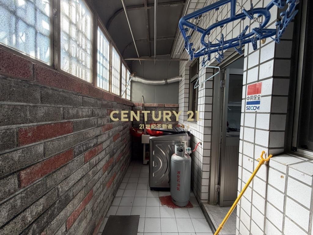 新屋福九路超值五房透天