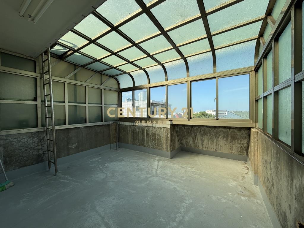 新屋福九路超值五房透天