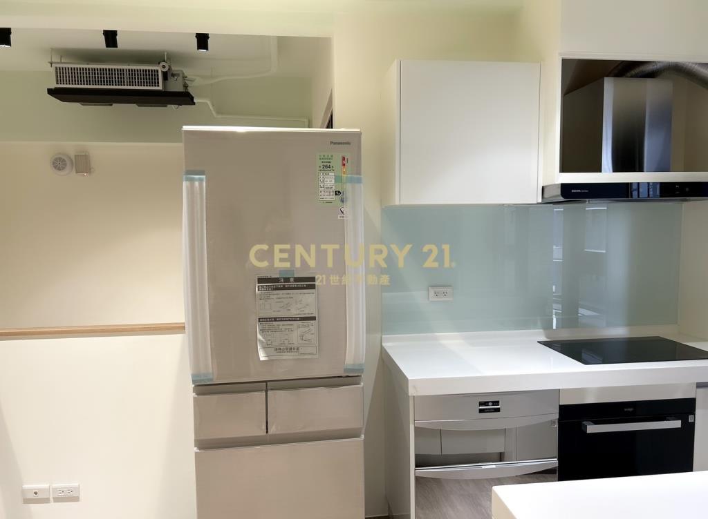 A18青埔捷運高鐵站前新銳美裝事務所