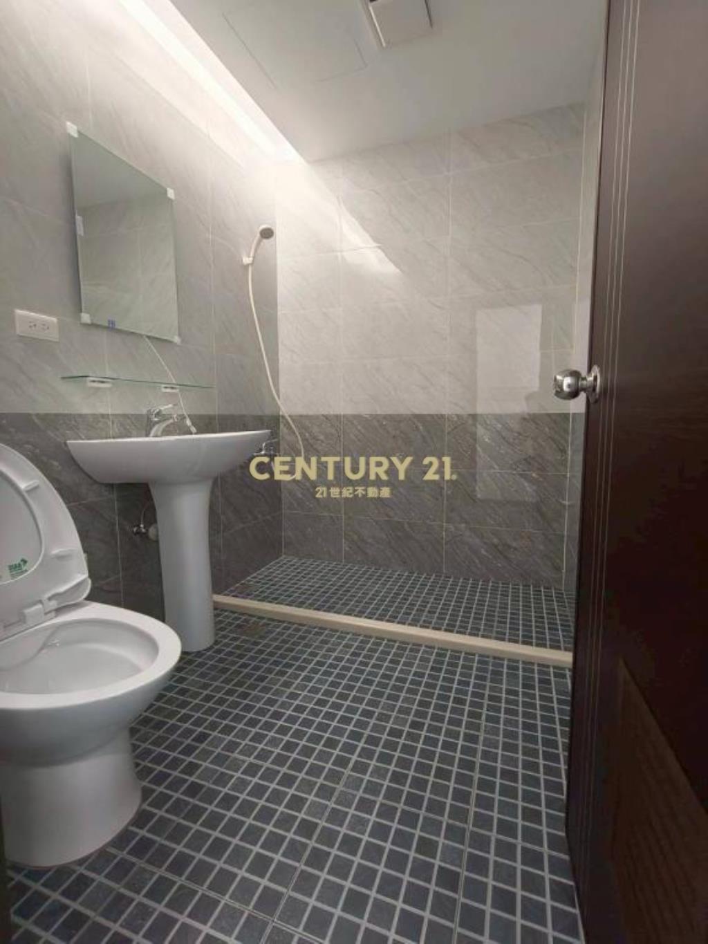 內壢前站大四房