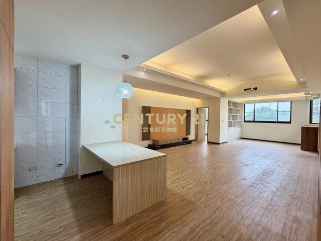 青埔中壢雙商圈超大3+1房雙主臥+車位