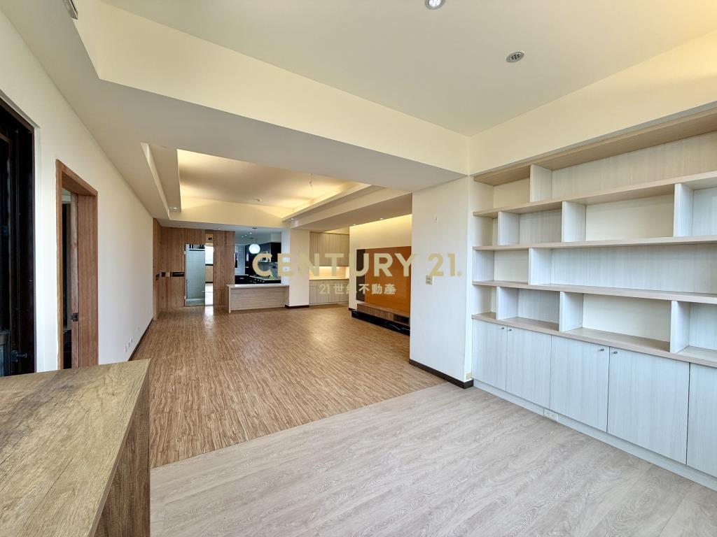 青埔中壢雙商圈超大3+1房雙主臥+車位