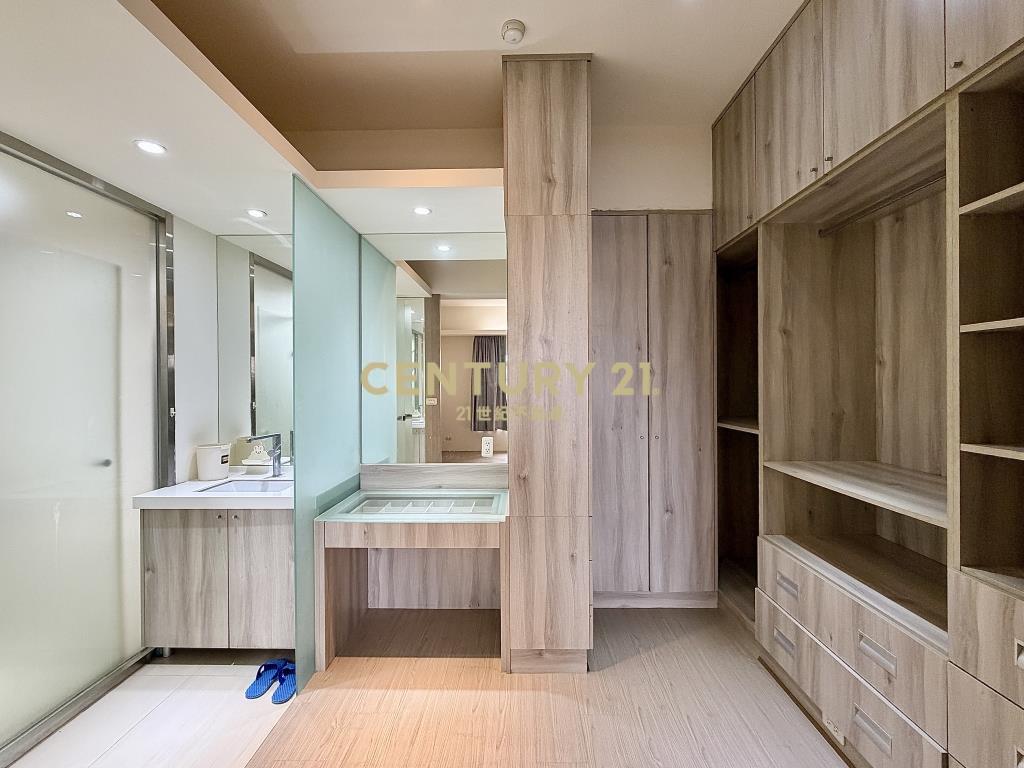 青埔中壢雙商圈超大3+1房雙主臥+車位