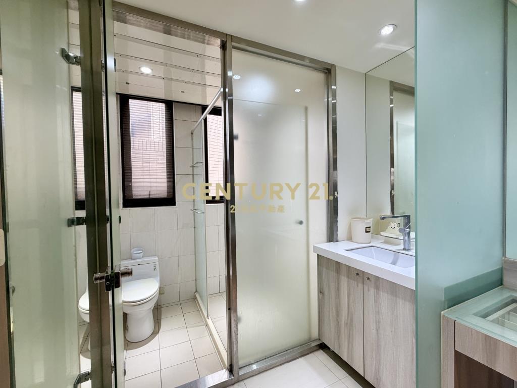 青埔中壢雙商圈超大3+1房雙主臥+車位