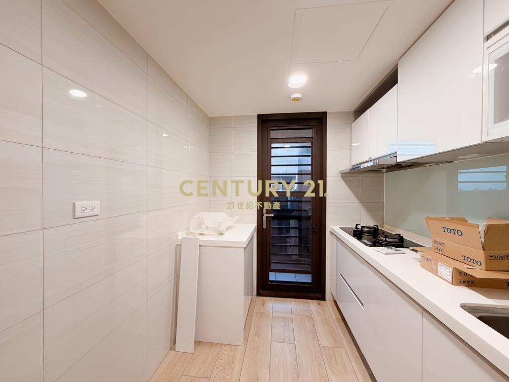 A18偉築新豐洲3房含車管(可租補)