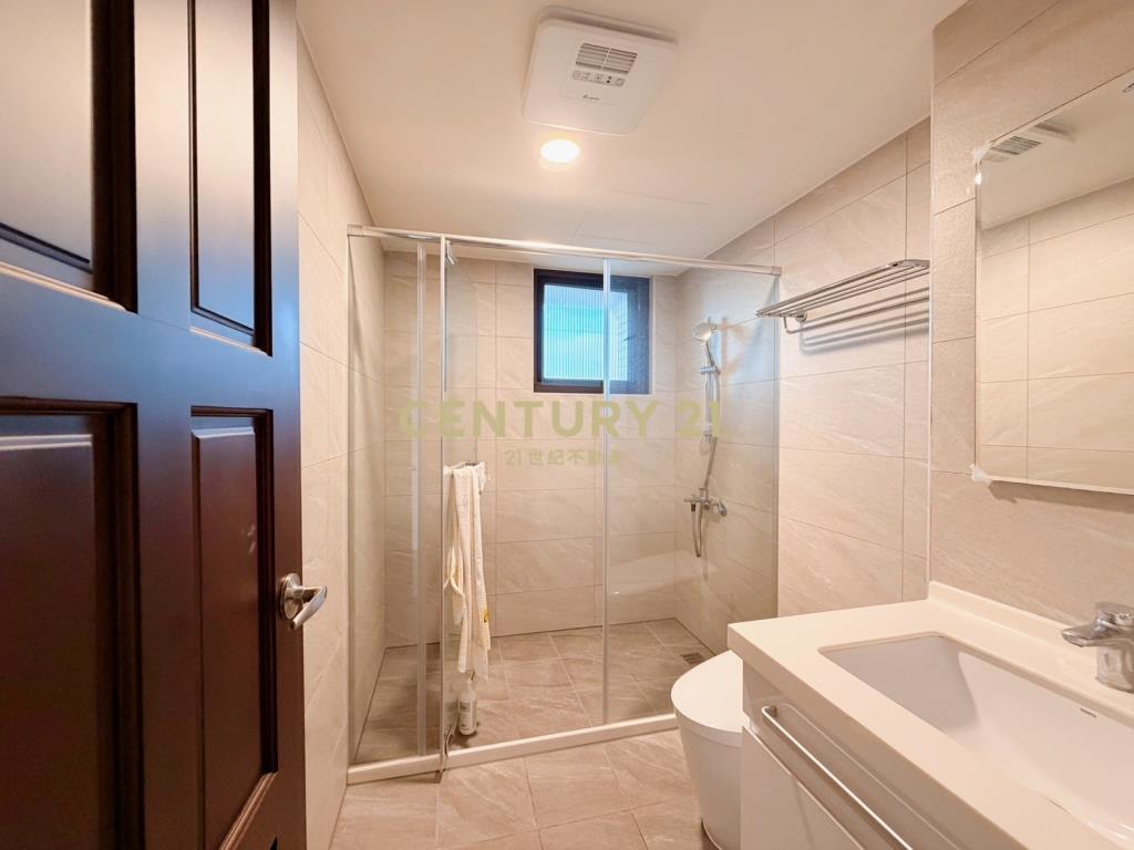 A18偉築新豐洲3房含車管(可租補)