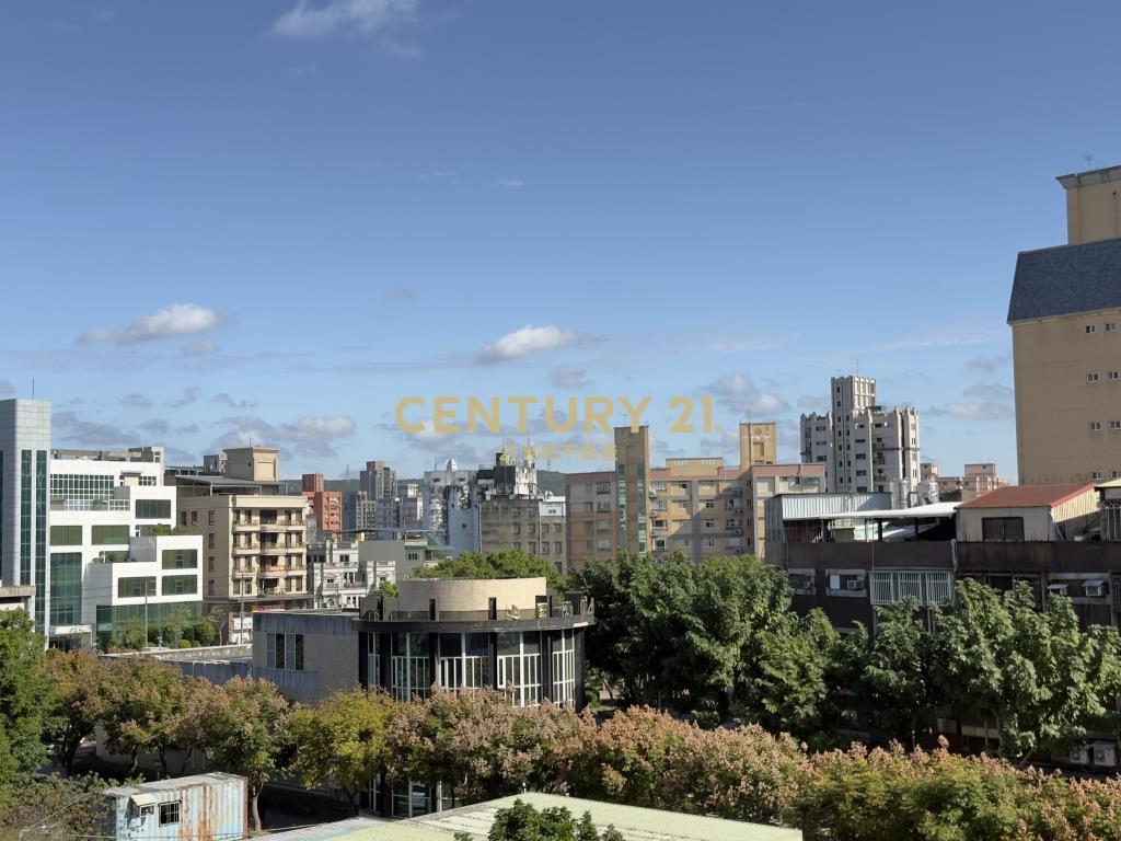 桃園火車站站前兩房車