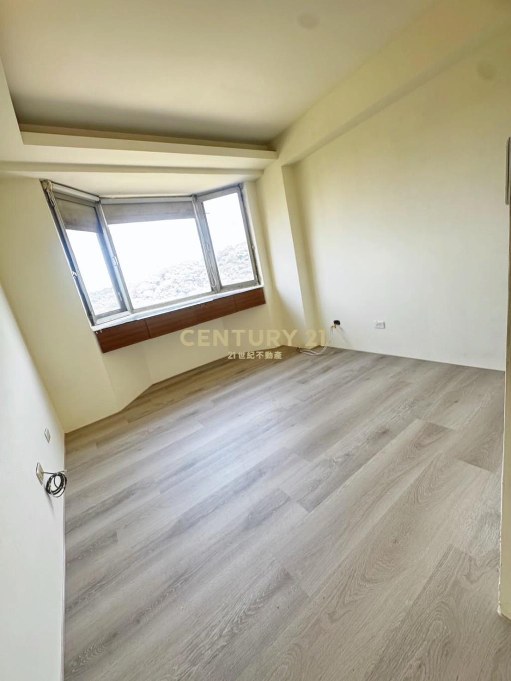 楊梅交流道比佛利夏威夷區低總價兩房車