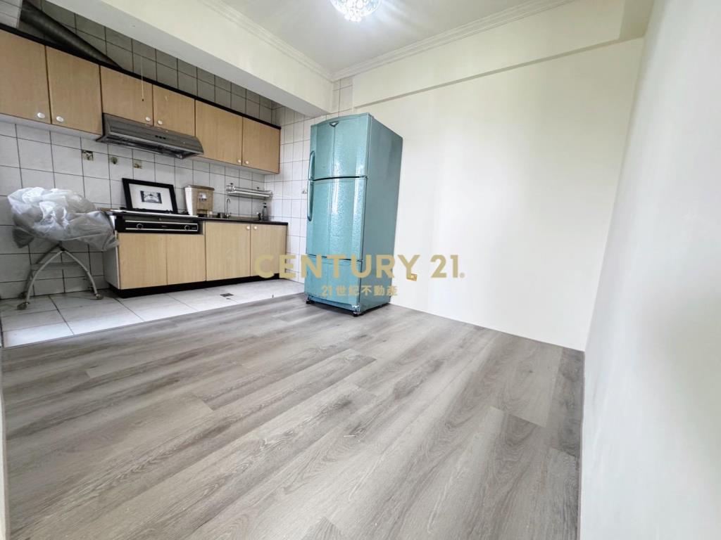 楊梅交流道比佛利夏威夷區低總價兩房車