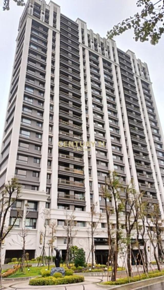 桃園天濶河岸第一排