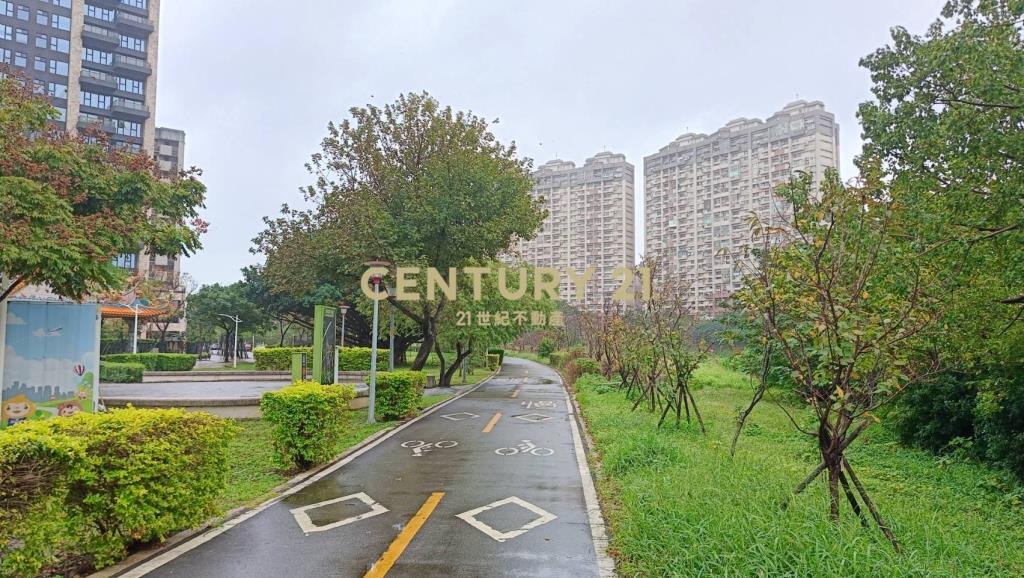 桃園天濶河岸第一排