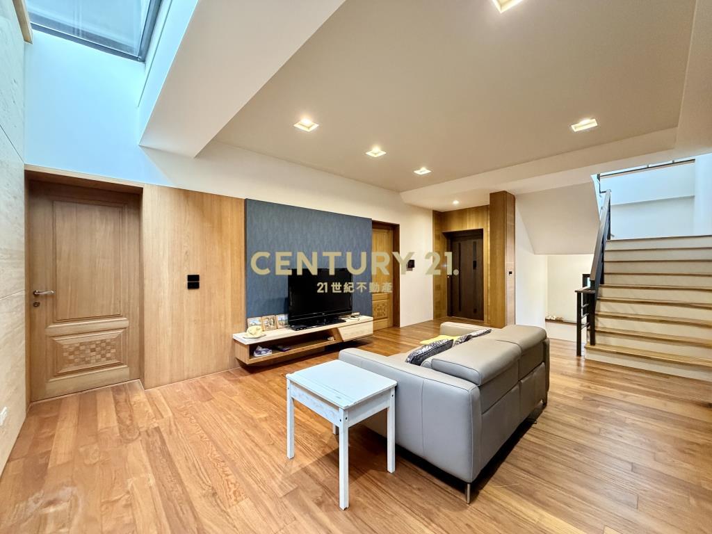 陽光山林超大地坪電梯豪宅