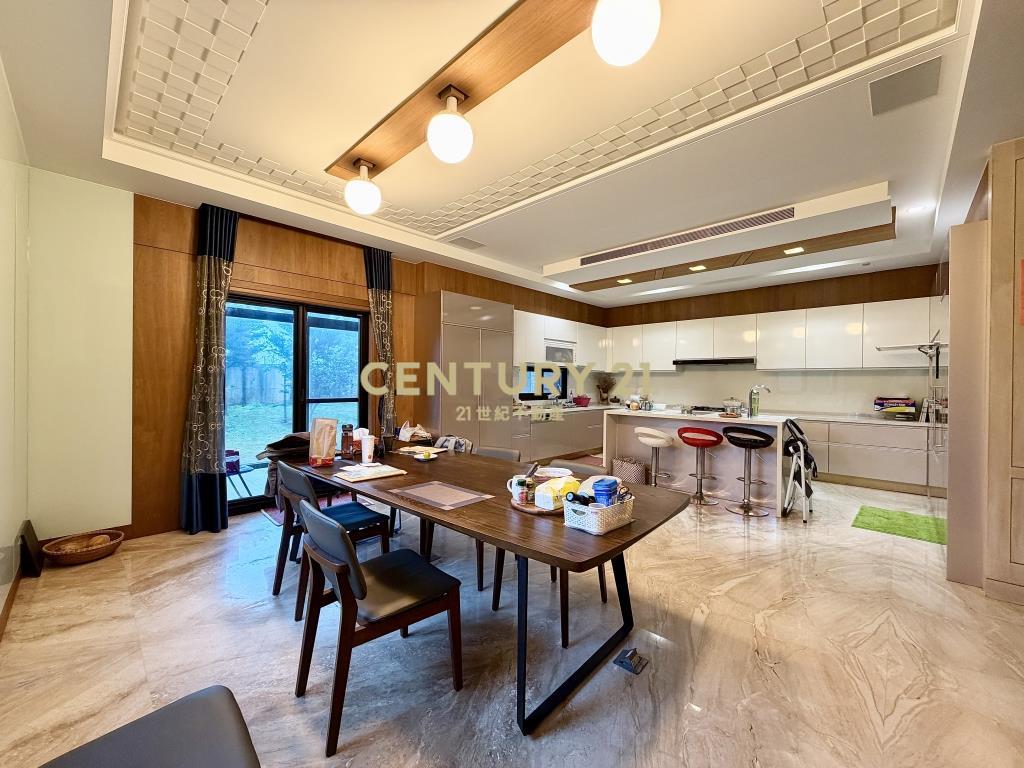 陽光山林超大地坪電梯豪宅