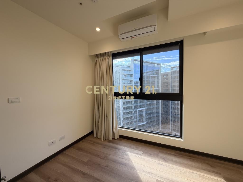 A18青埔捷運高鐵W站前三房含車管