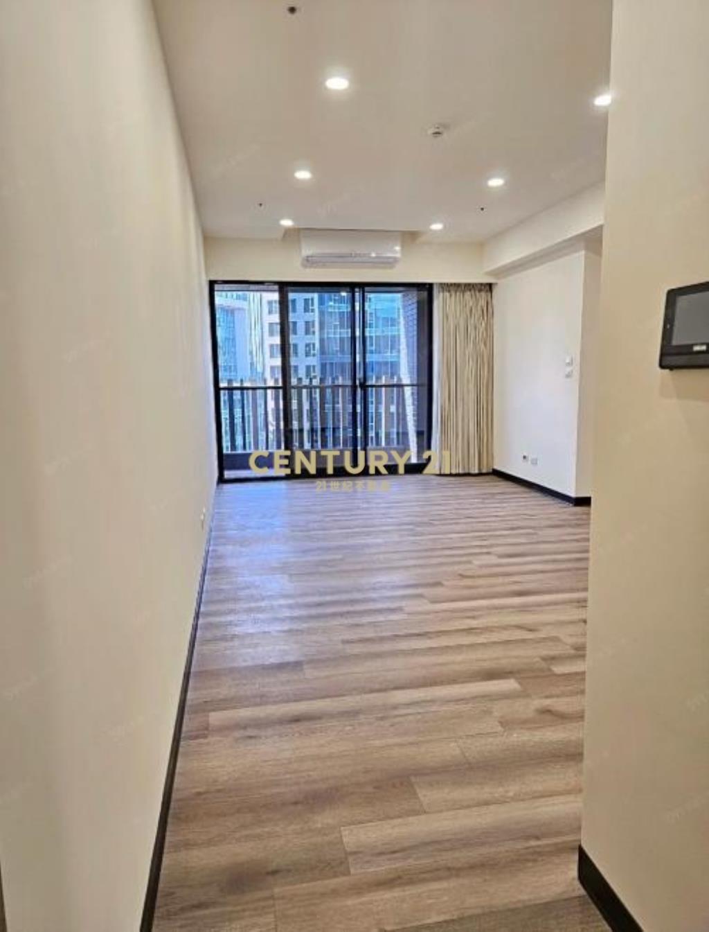 A18青埔捷運高鐵W站前三房含車管