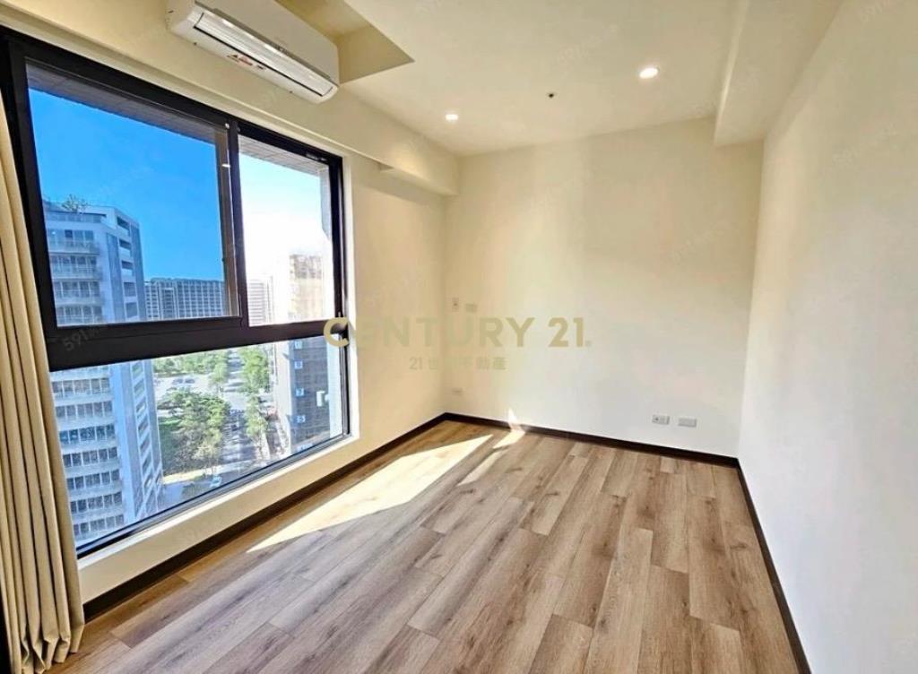 A18青埔捷運高鐵W站前三房含車管