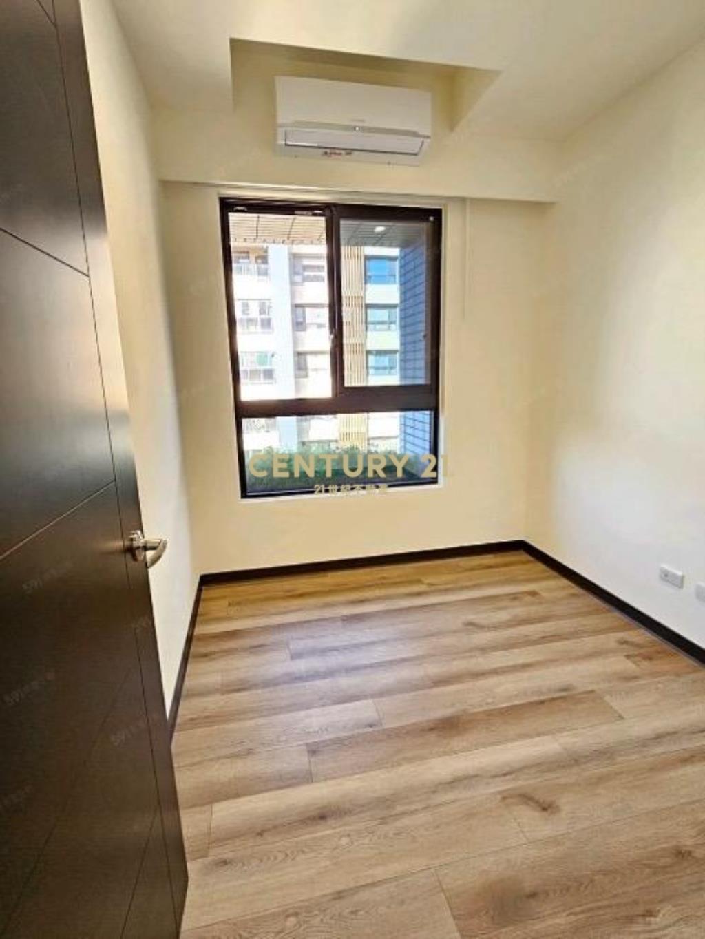 A18青埔捷運高鐵W站前三房含車管