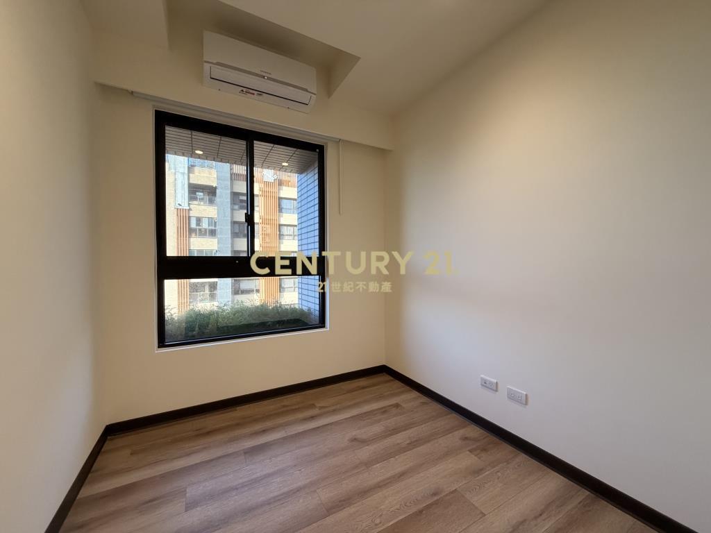 A18青埔捷運高鐵W站前三房含車管