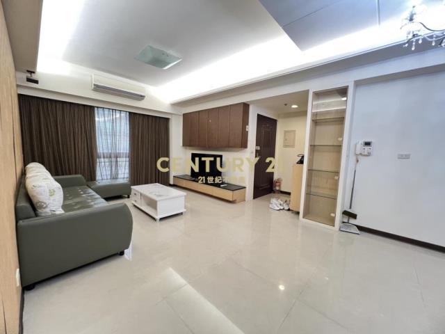 中壢交流道文化國小高峰會三房車