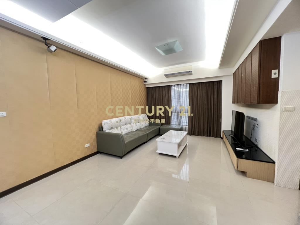 中壢交流道文化國小高峰會三房車