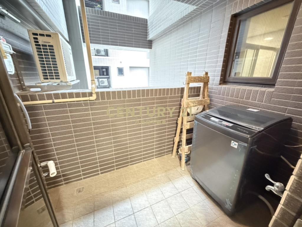 大園客運園區-華登新城峰三房車