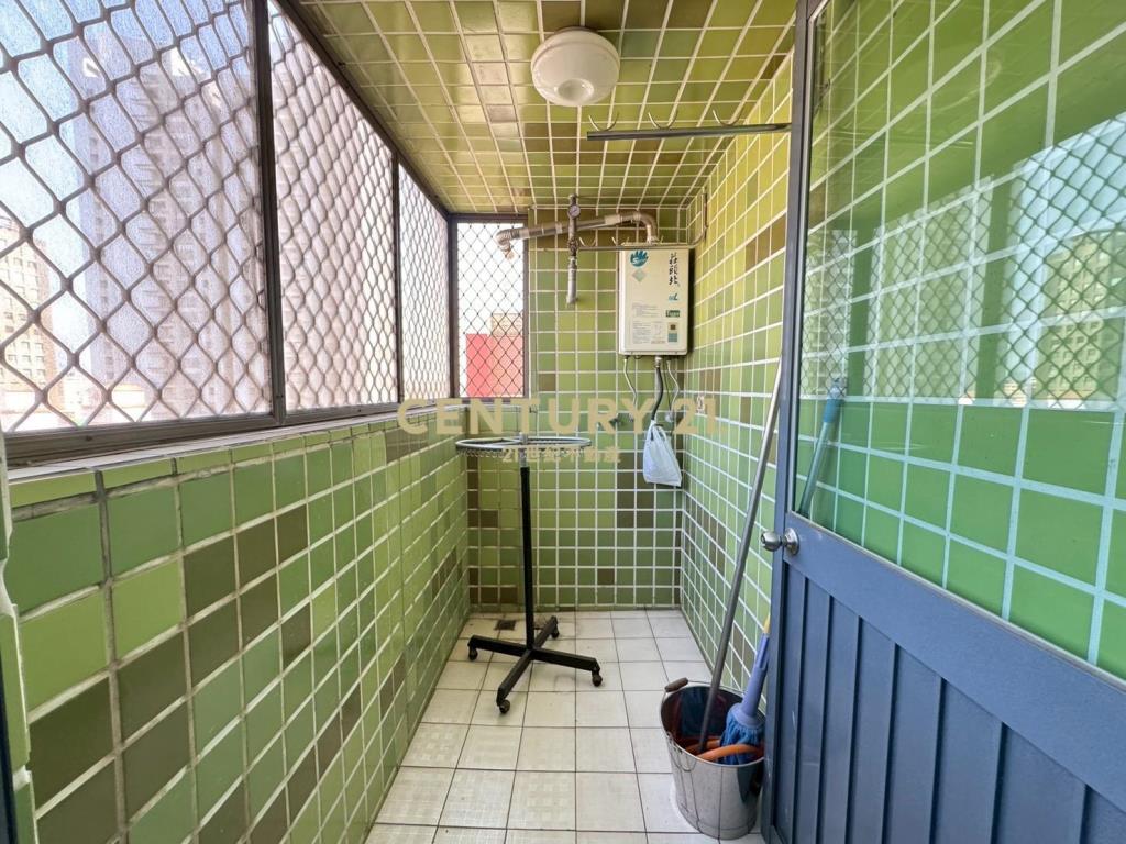 陽光綠意南屯捷運宅三房平車景觀戶