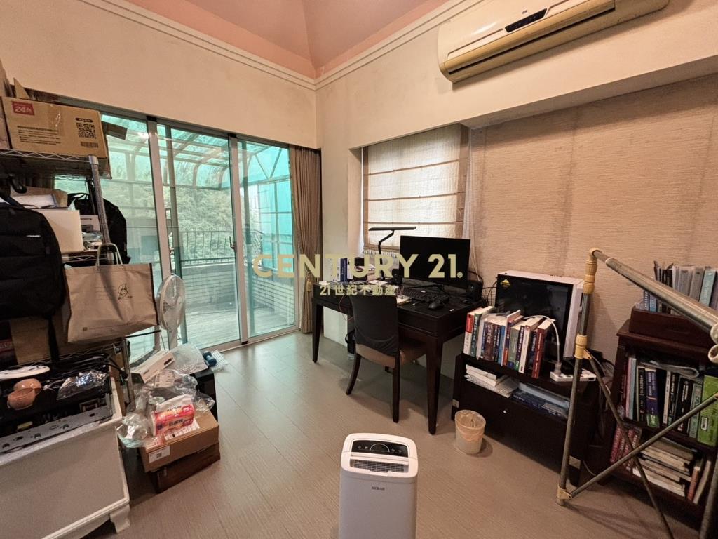 基隆長庚稀有別墅透天