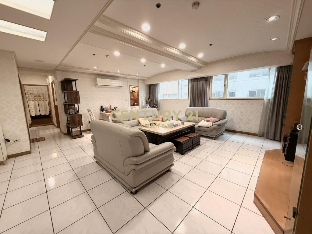 獨家專任中壢海華商圈核心-美四房