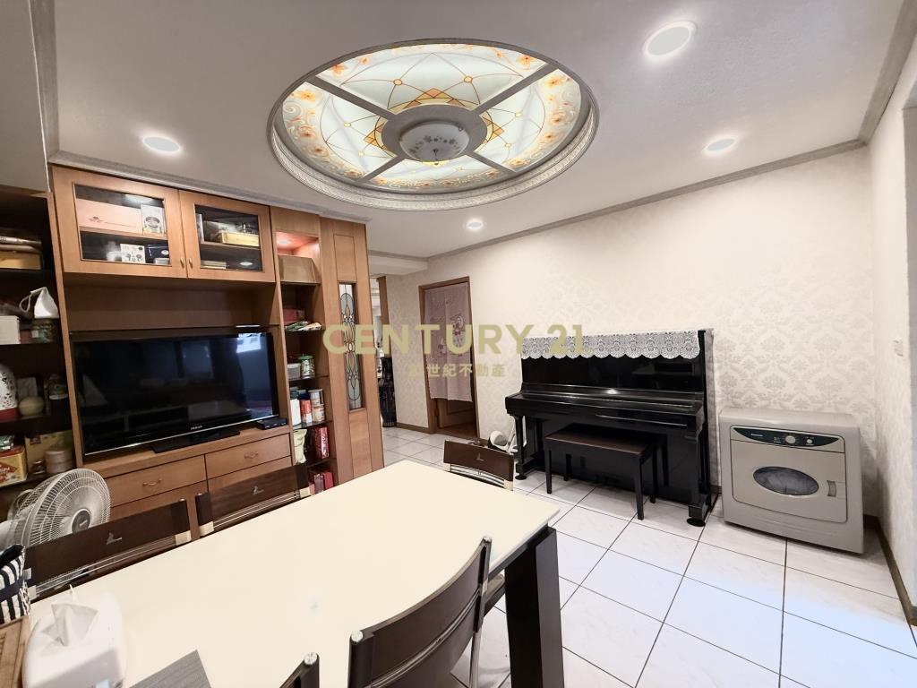 獨家專任中壢海華商圈核心-美四房