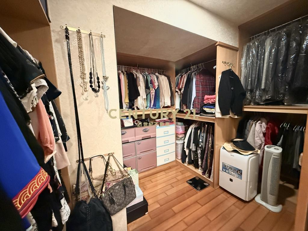 獨家專任中壢海華商圈核心-美四房